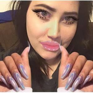 Meet your Posher, Hailey